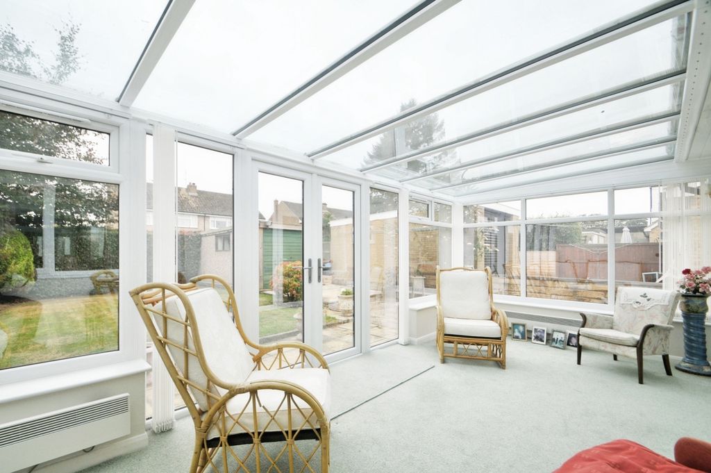 Property photo 3 of 17 Photo