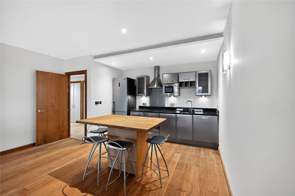 Property photo 3 of 20 Kitchen Area