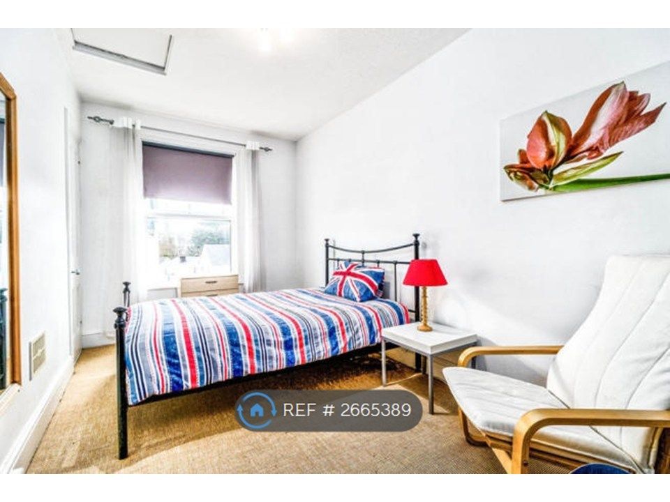 Property photo 3 of 5