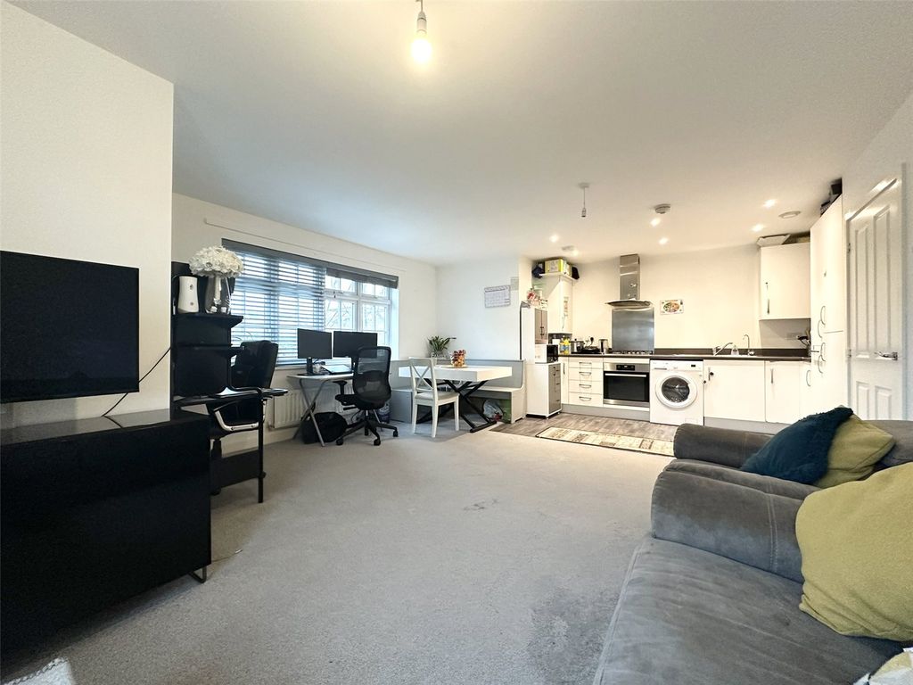 Property photo 2 of 12 Open Plan Living