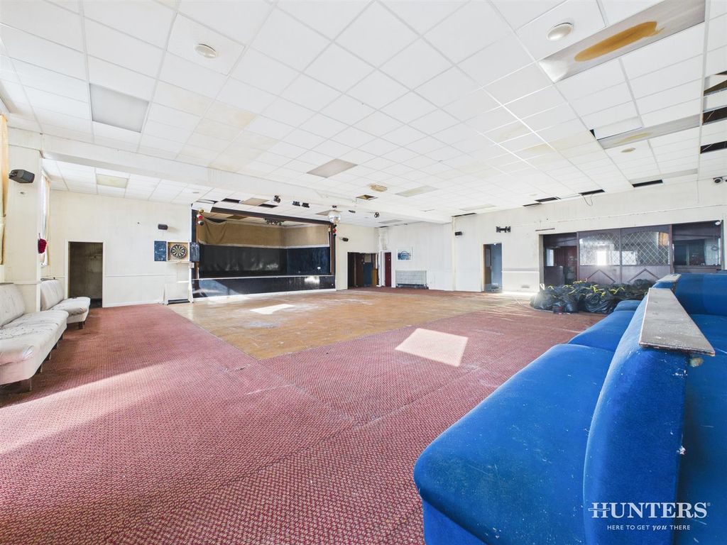 Property photo 2 of 18 Cam05287G0-Pr0170-Still009.Jpg