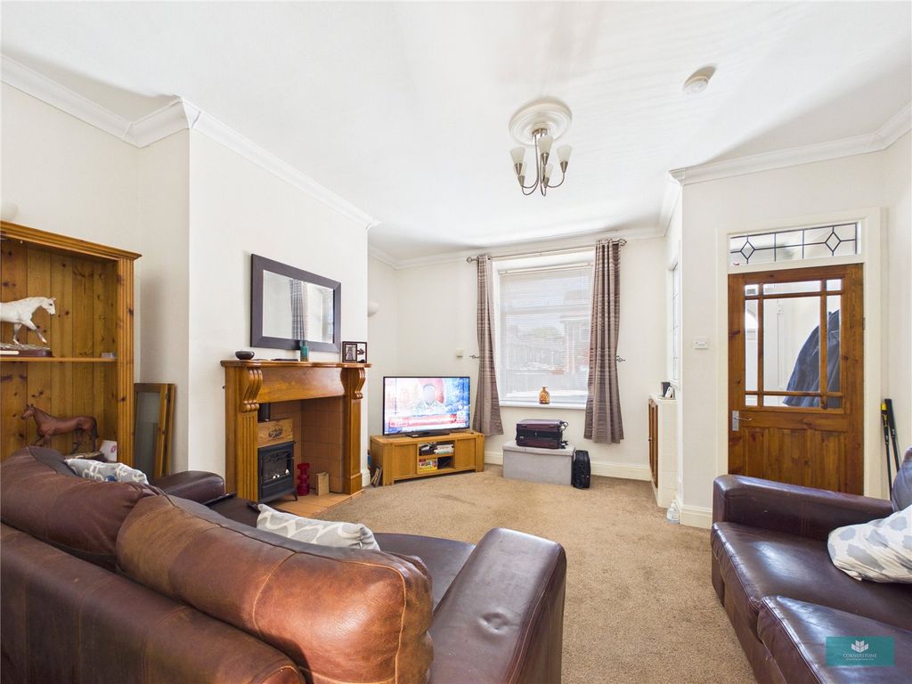 Property photo 2 of 17 Picture No. 06