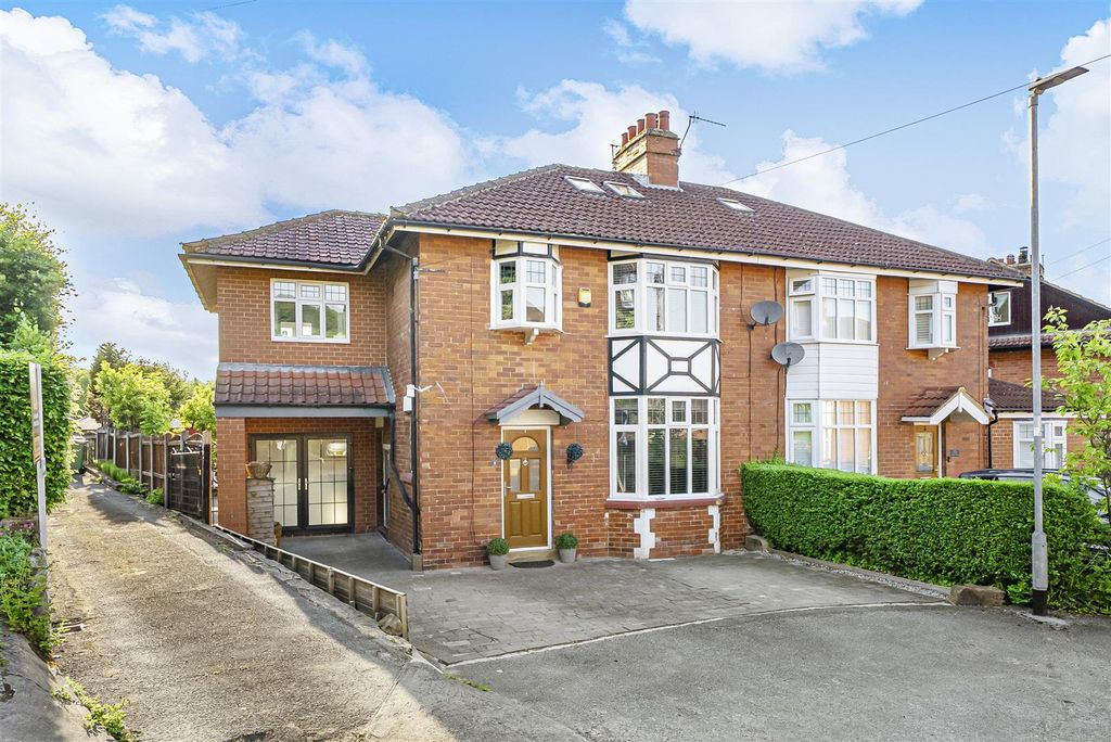 Property photo 1 of 27 Ghyll Beck Drive