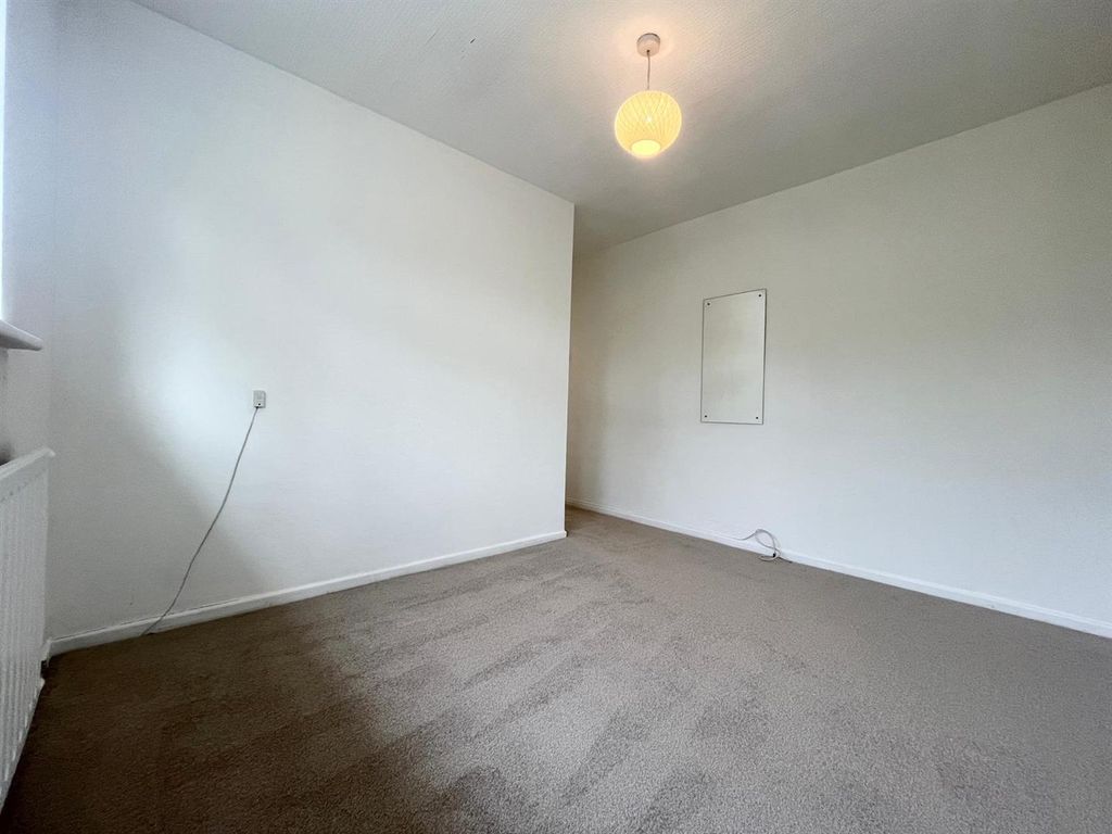 Property photo 2 of 6 Bedroom Two