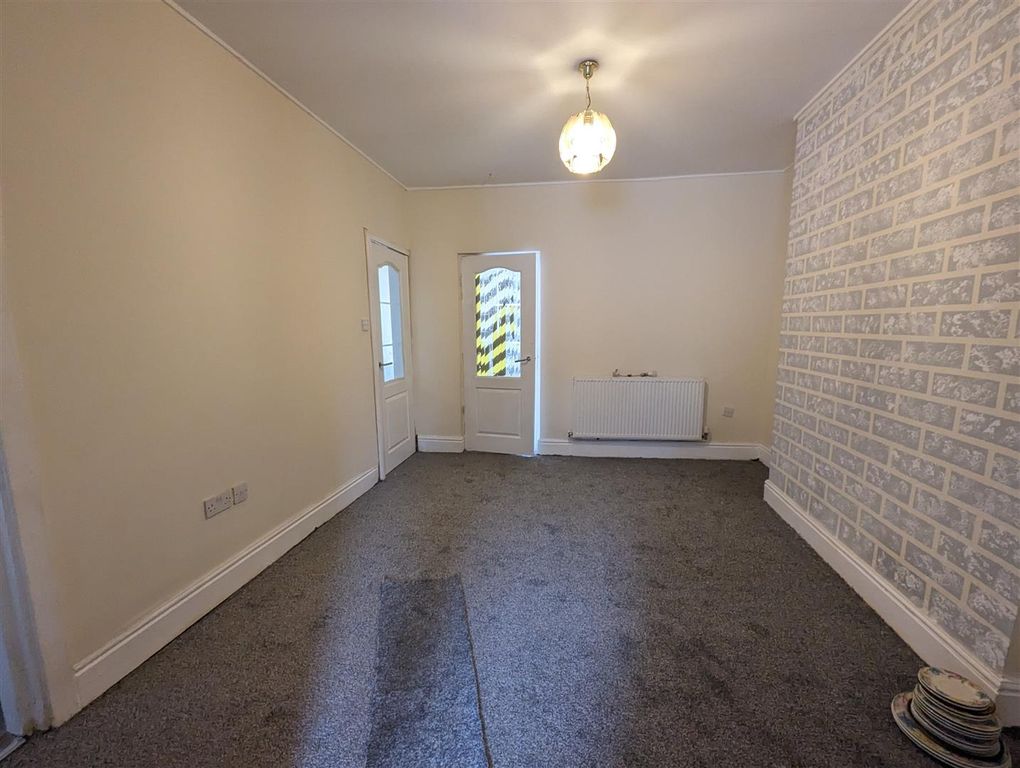 Property photo 3 of 6 Dining Room