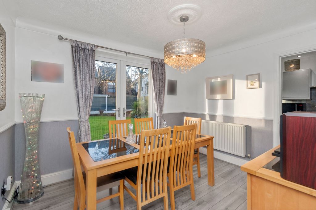 Property photo 3 of 38