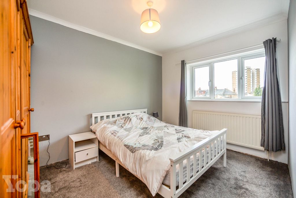 Property photo 3 of 17 Photo #3