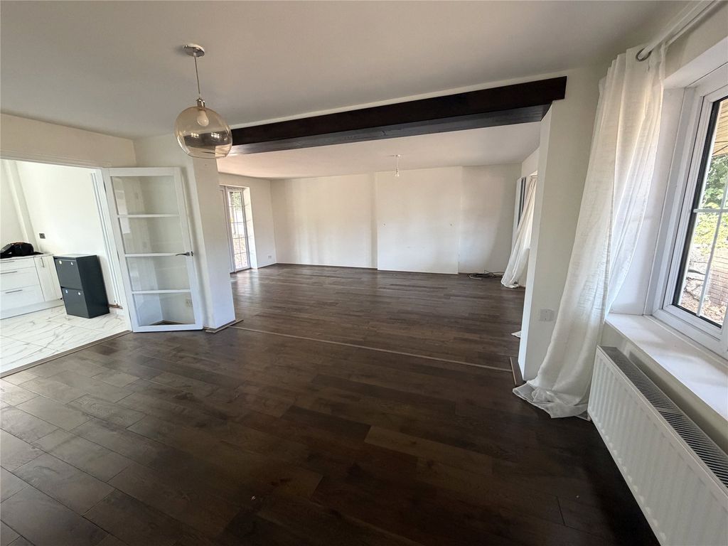 Property photo 2 of 17 Picture No. 47