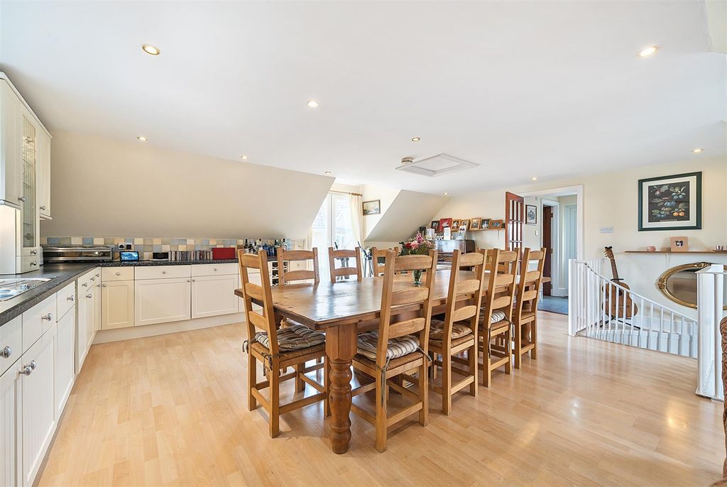Property photo 3 of 23 Kitchen/Dining Room