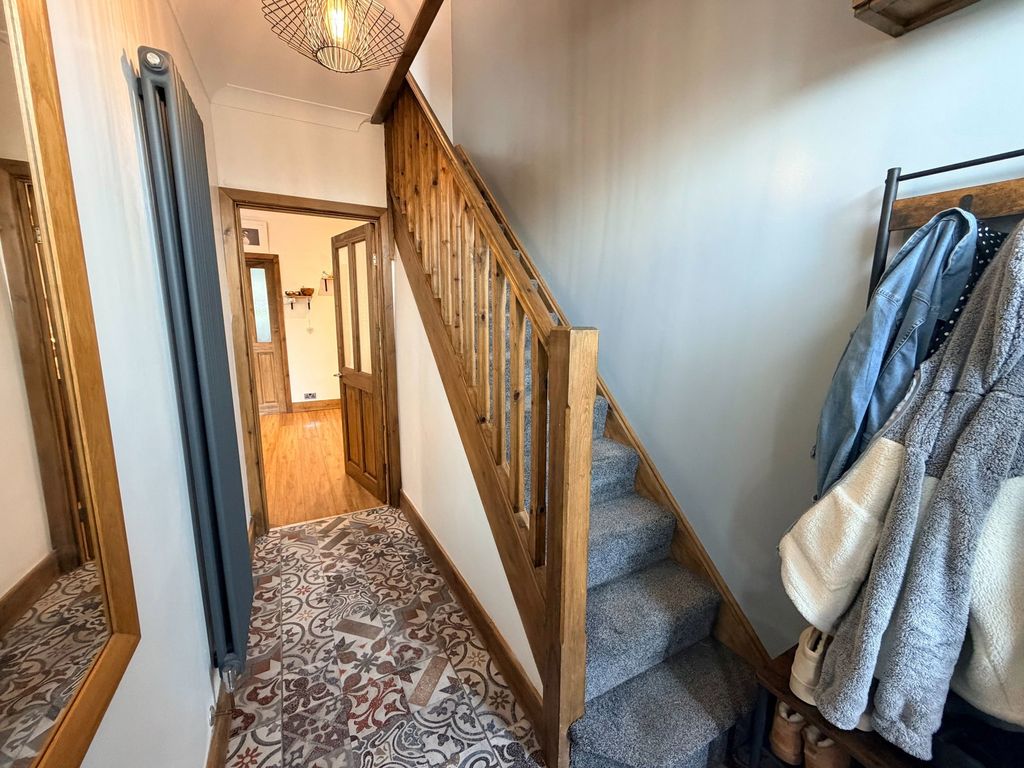 Property photo 3 of 43