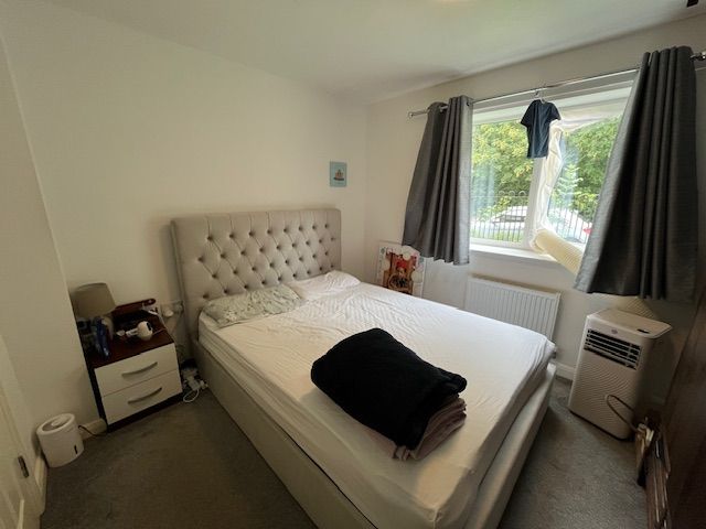 Property photo 2 of 3 Bedroom 1