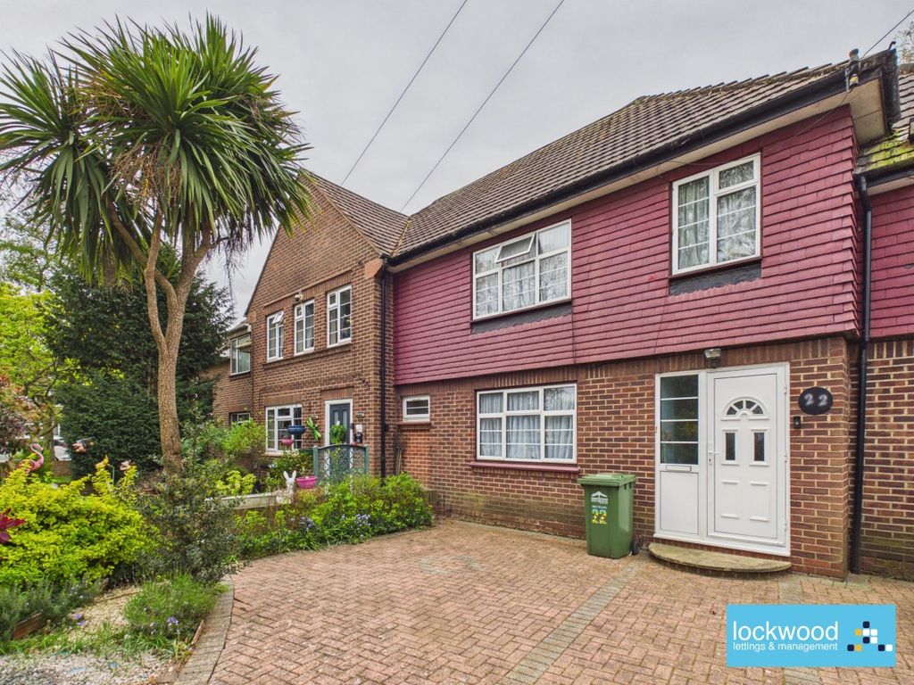 Property photo 1 of 2