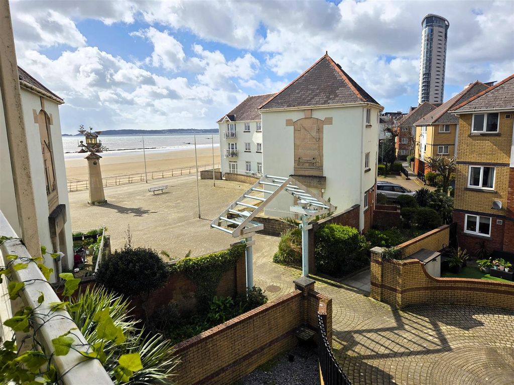 Property photo 2 of 13 View.Jpg