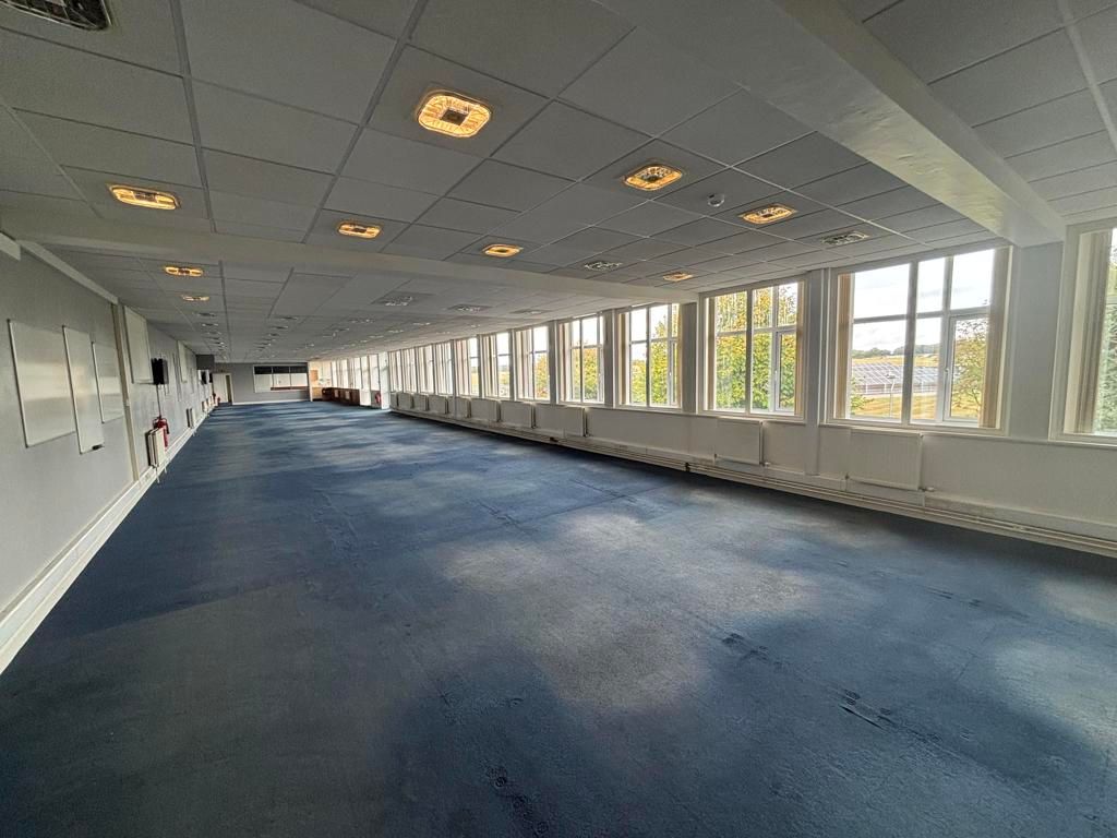 Property photo 2 of 15 Photo 13