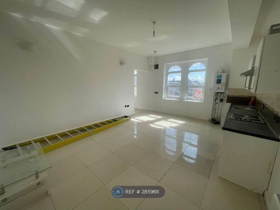 Property photo 2 of 8 Living Area