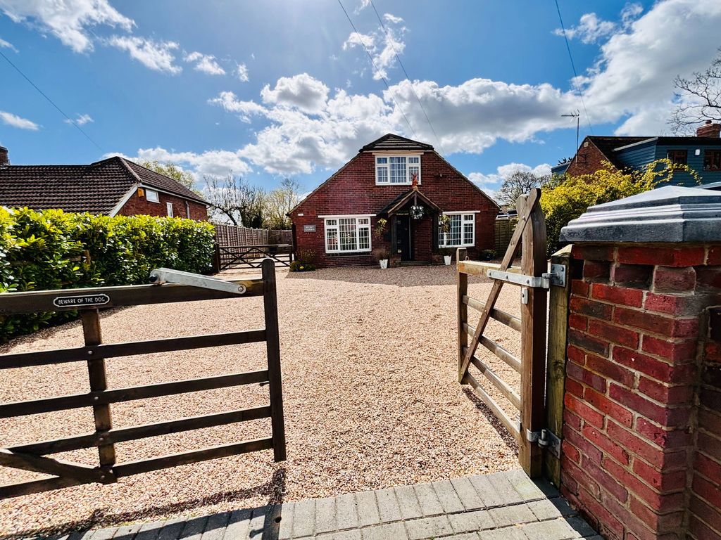 Property photo 1 of 50