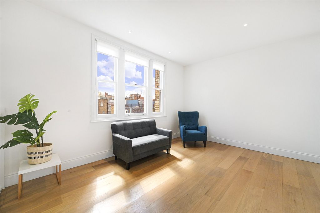 Property photo 1 of 10 Picture No. 07