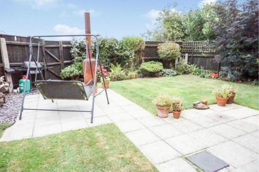Property photo 2 of 17