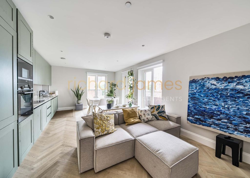 Property photo 3 of 14 2c58d59F-0546-4960-B730-4d5636Bb0380.Jpg