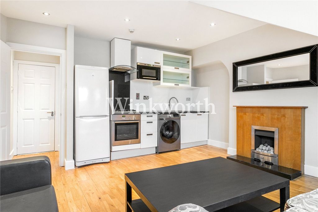 Property photo 3 of 13 Picture No. 12