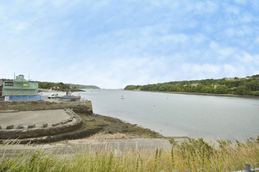 Additional image 11 of 2 bed flat for saleBeach Road, Menai Bridge, Isle Of Anglesey LL59
