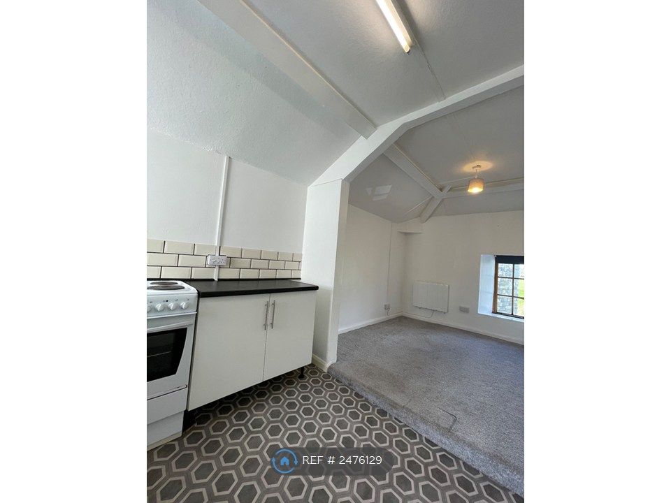 Property photo 1 of 6 Kitchen/Lounge