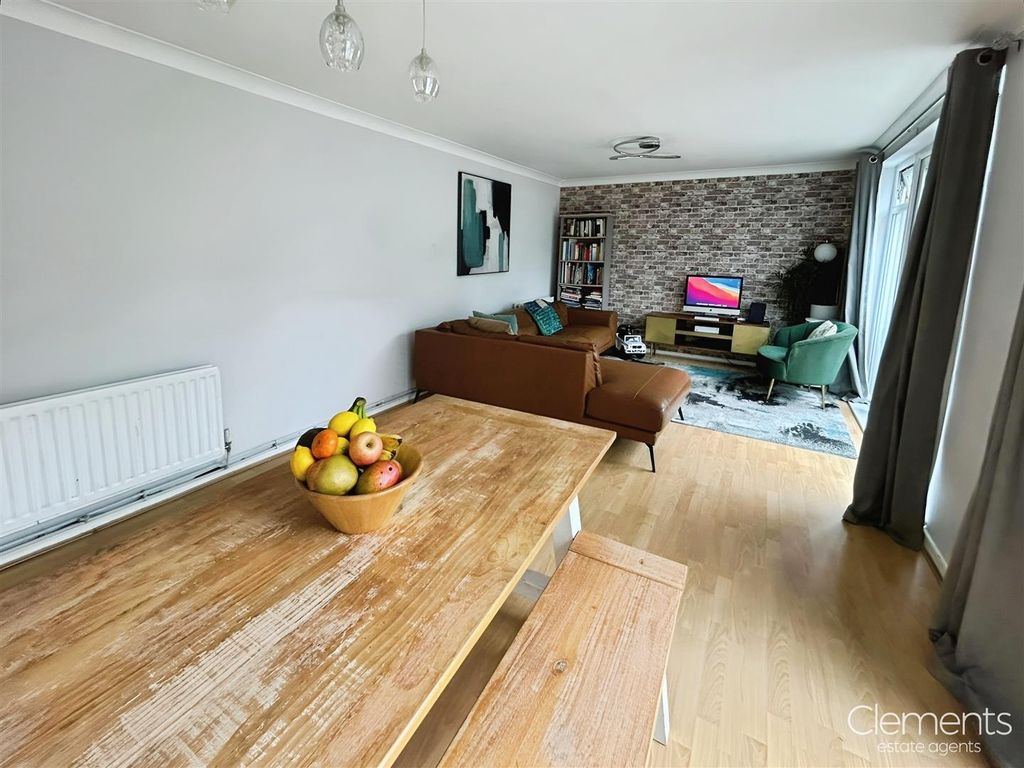 Property photo 2 of 16 Lounge / Dining Room