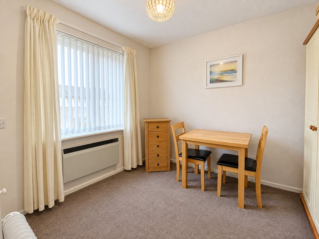 Property photo 3 of 8 6110372