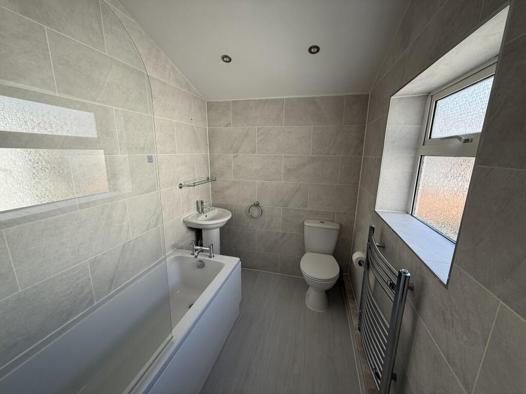 Property photo 3 of 9 99756Bc69c27F5Adbbebdd354c665581.Jpeg