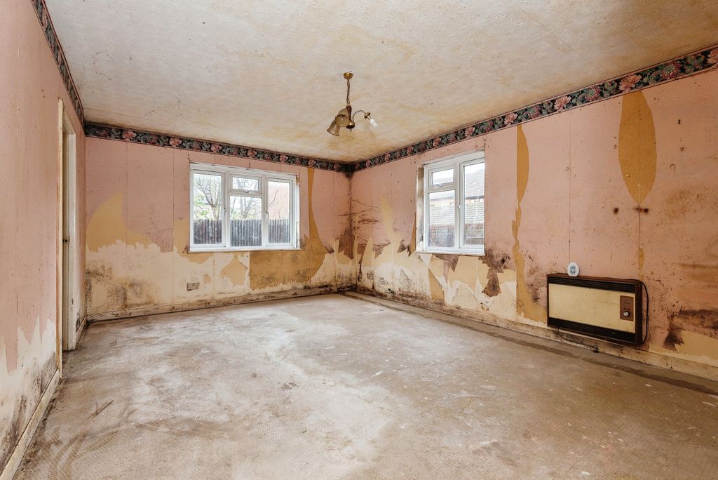 Property photo 1 of 15 Photography