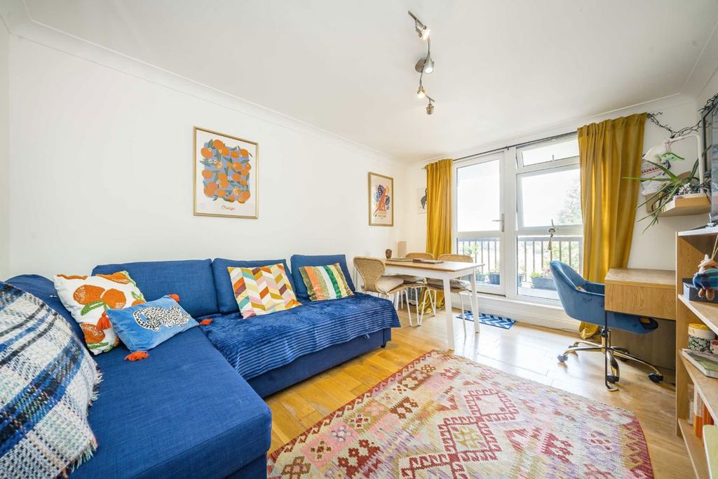 Property photo 1 of 5