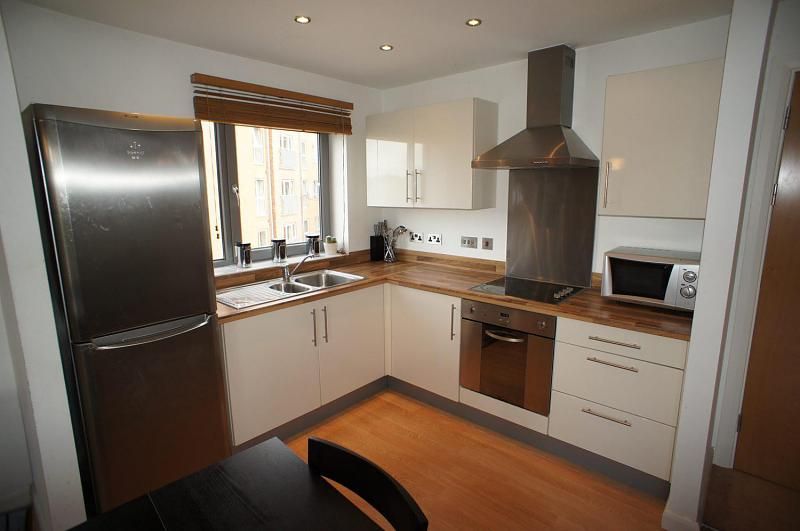 Property photo 2 of 10 Kitchen