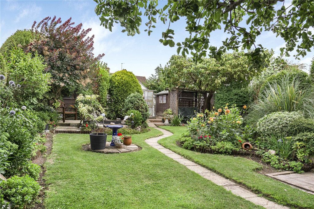 Property photo 2 of 29 Picture No. 28