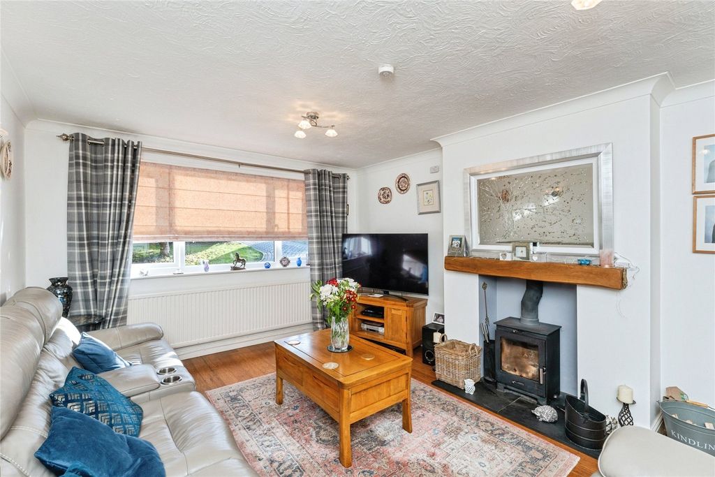 Property photo 2 of 25 Picture No. 19