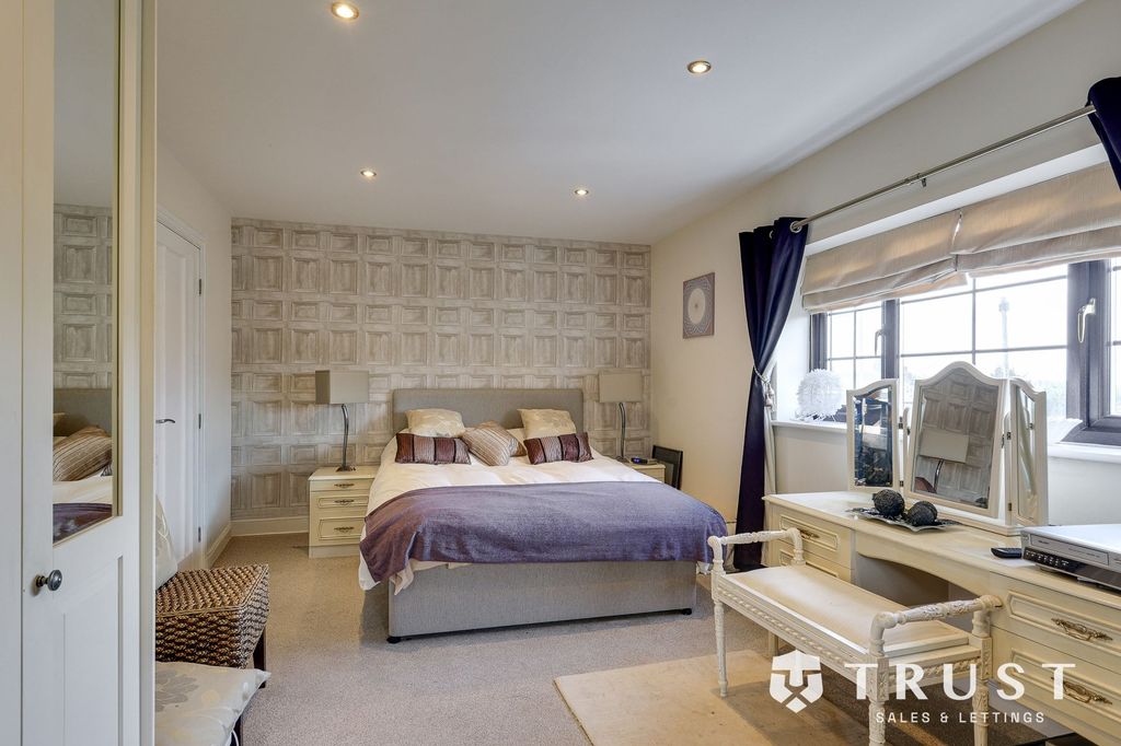 Additional image 19 of 3 bed detached house for saleHalifax Road, Liversedge WF15