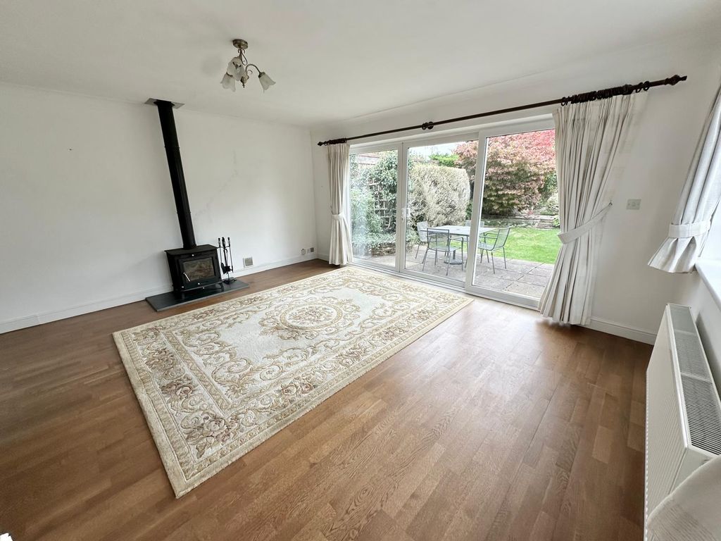 Property photo 3 of 17 Img-20251019-Wa0020