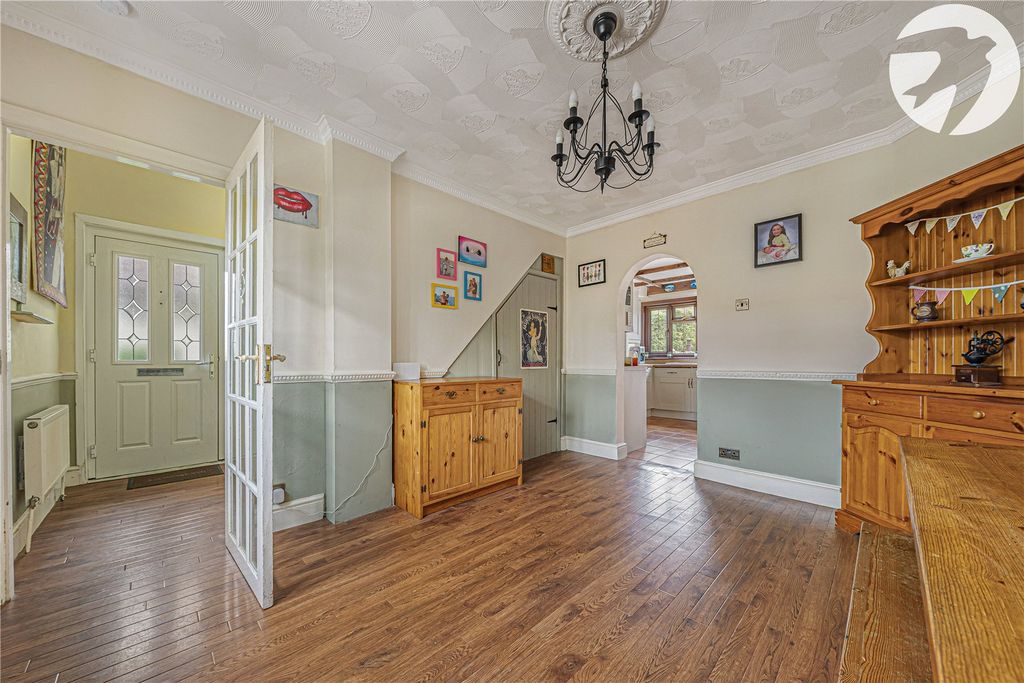 Property photo 2 of 34 Dining Room