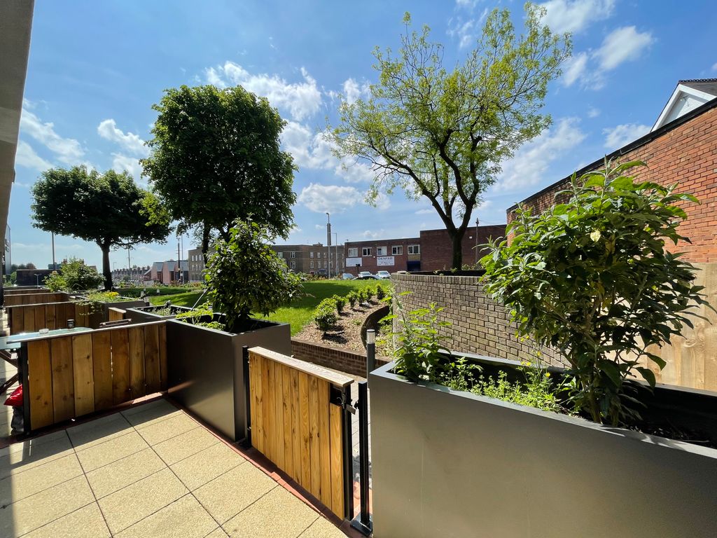 Property photo 3 of 9