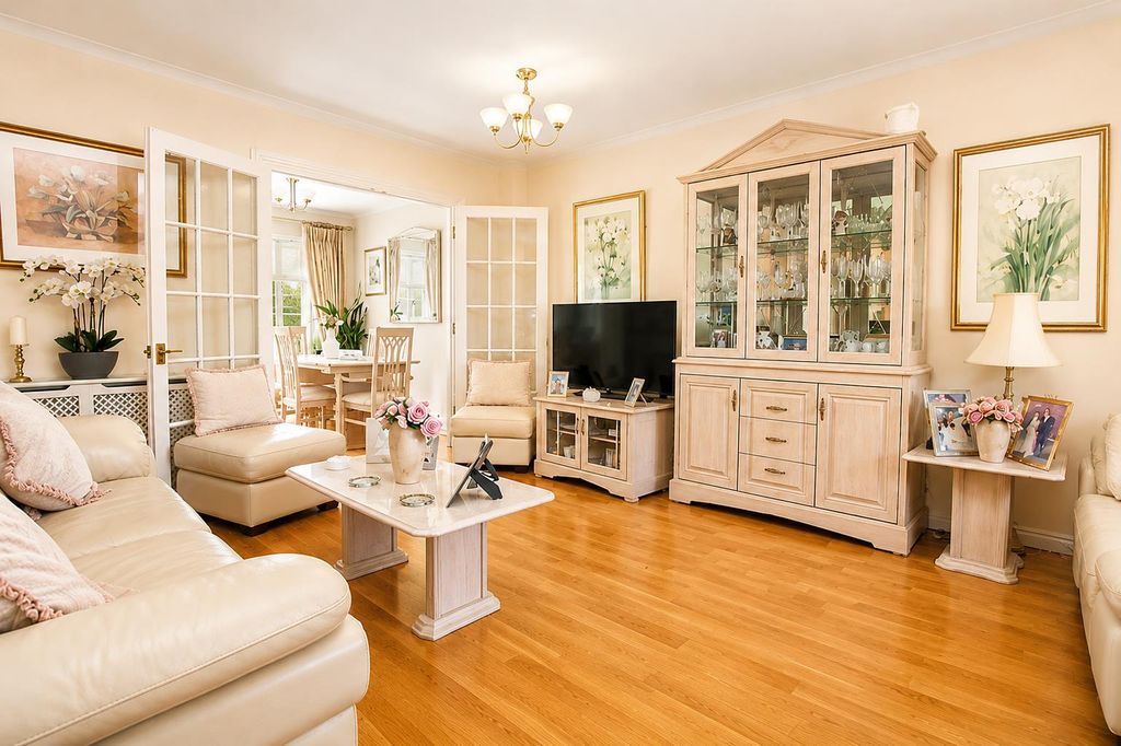 Property photo 1 of 11 d24667E4-2ba5-45Cf-8Ccb-07539E47E0ba.Png