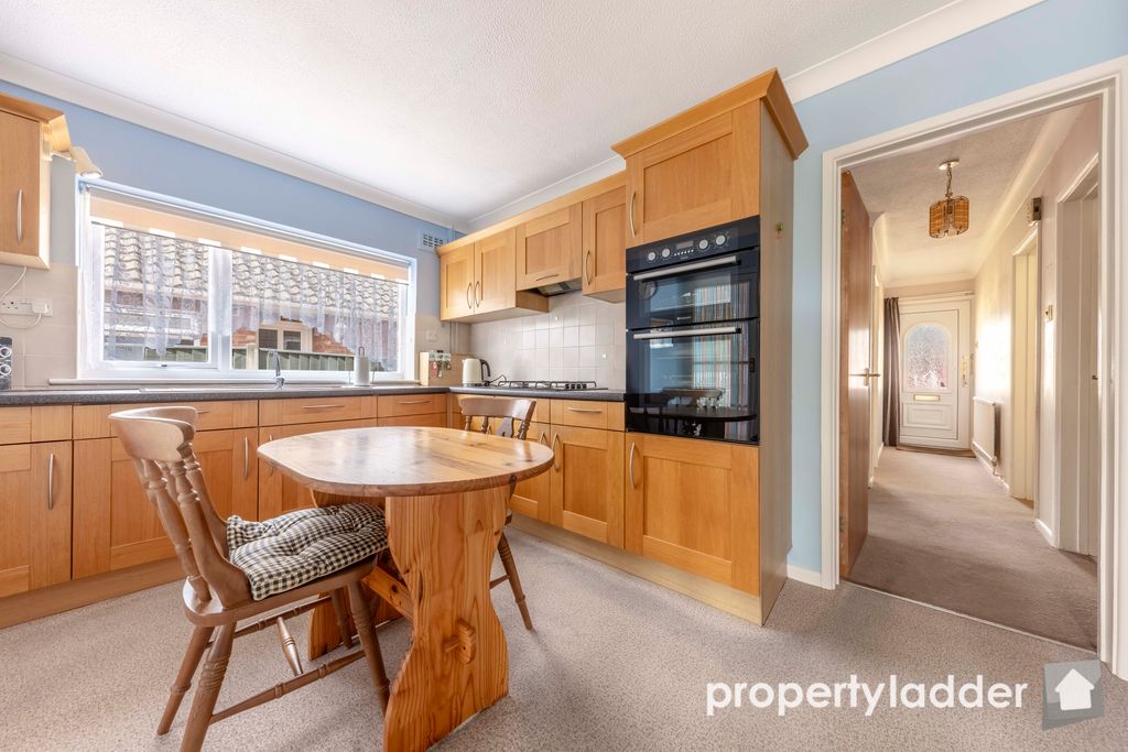 Property photo 2 of 16 Pl-10