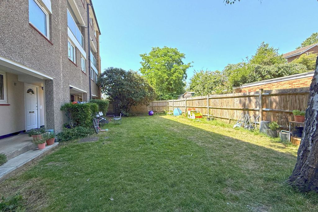 Property photo 3 of 16