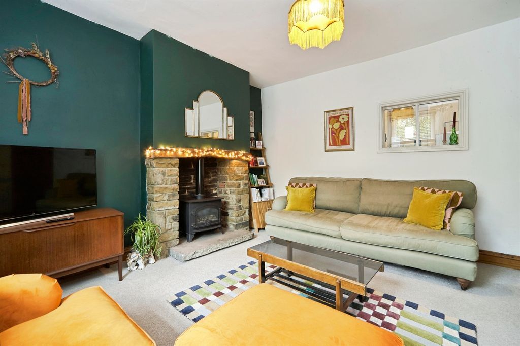 Property photo 3 of 14