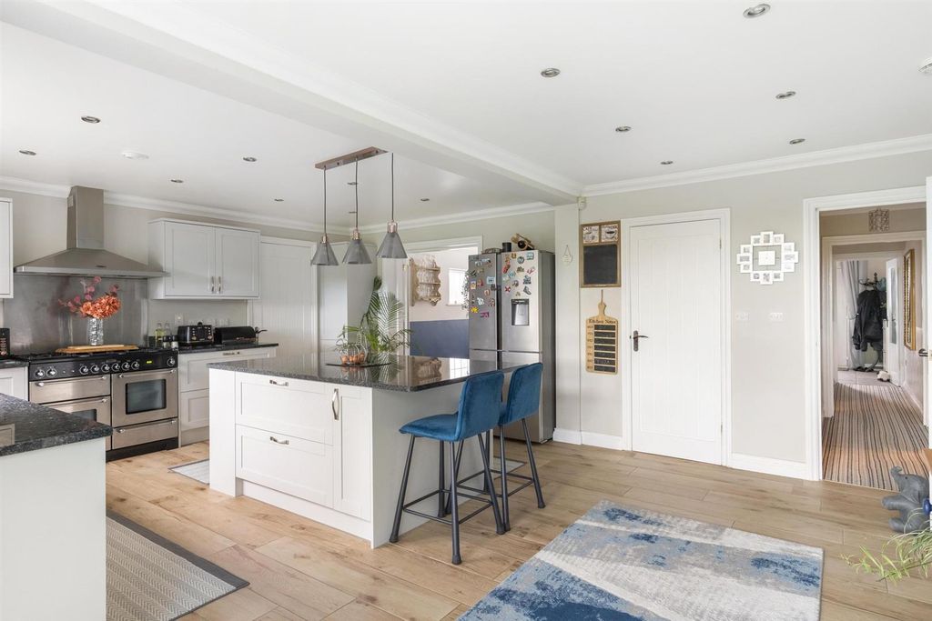 Property photo 3 of 30 010A2176-Enhanced-Nr.Jpg