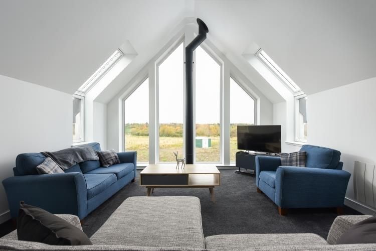 Property photo 2 of 25