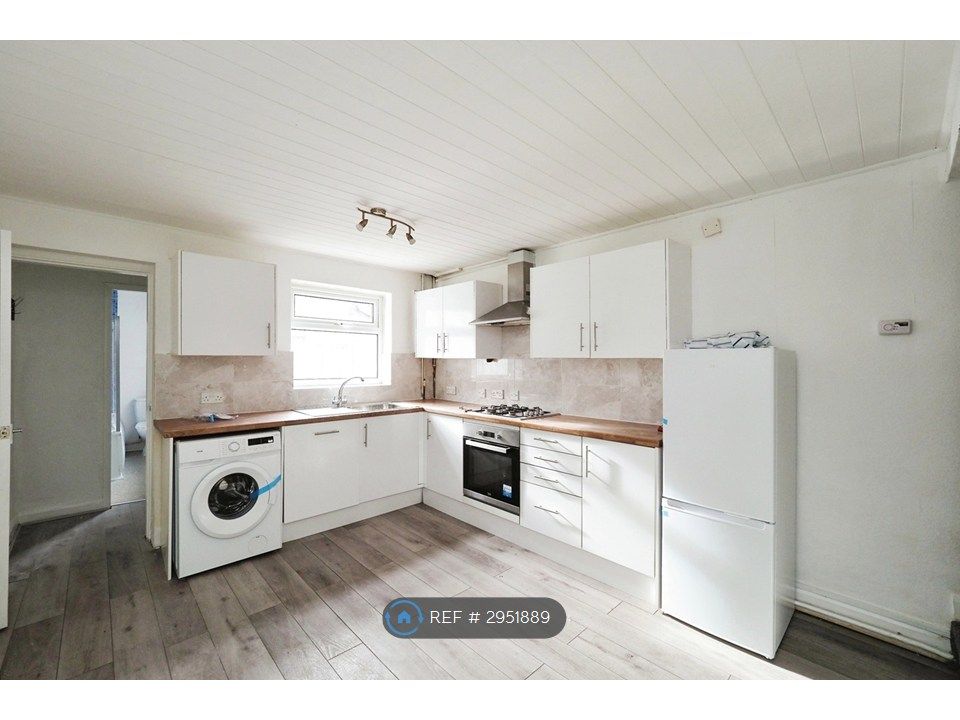 Property photo 1 of 25
