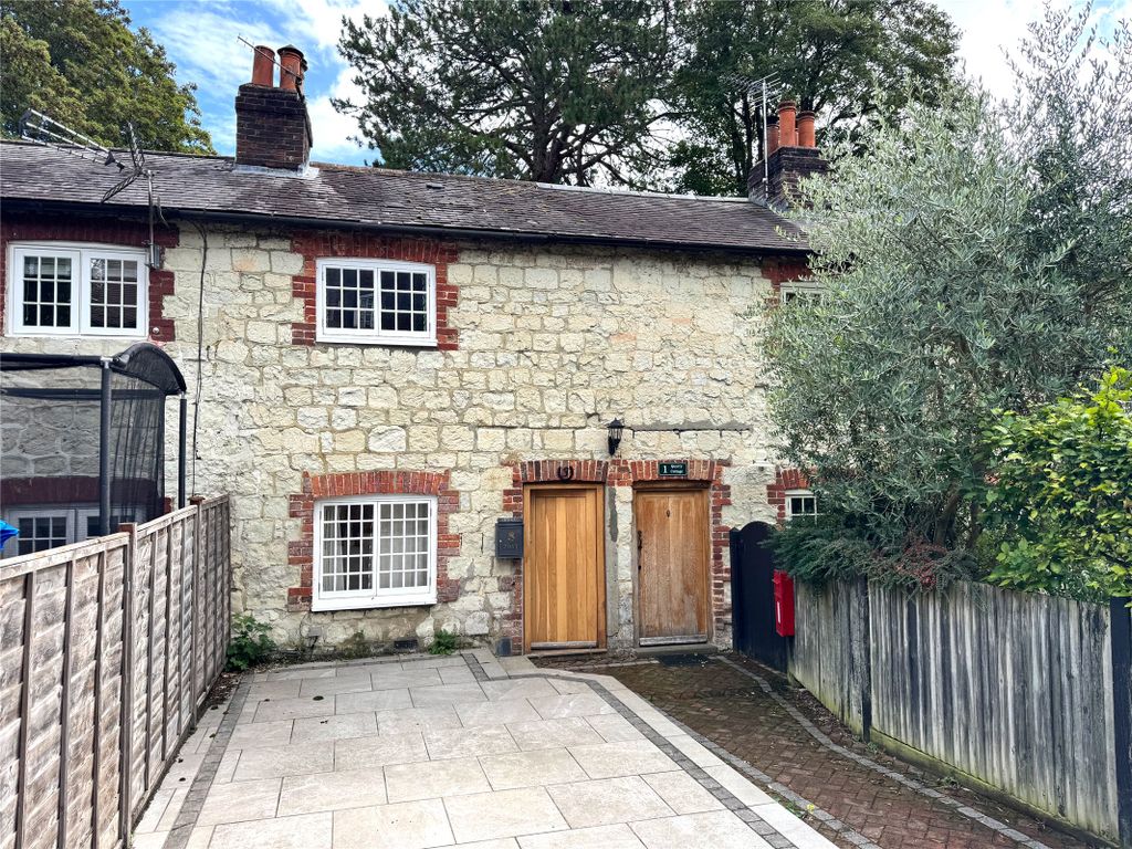 Property photo 1 of 12 Picture No. 21