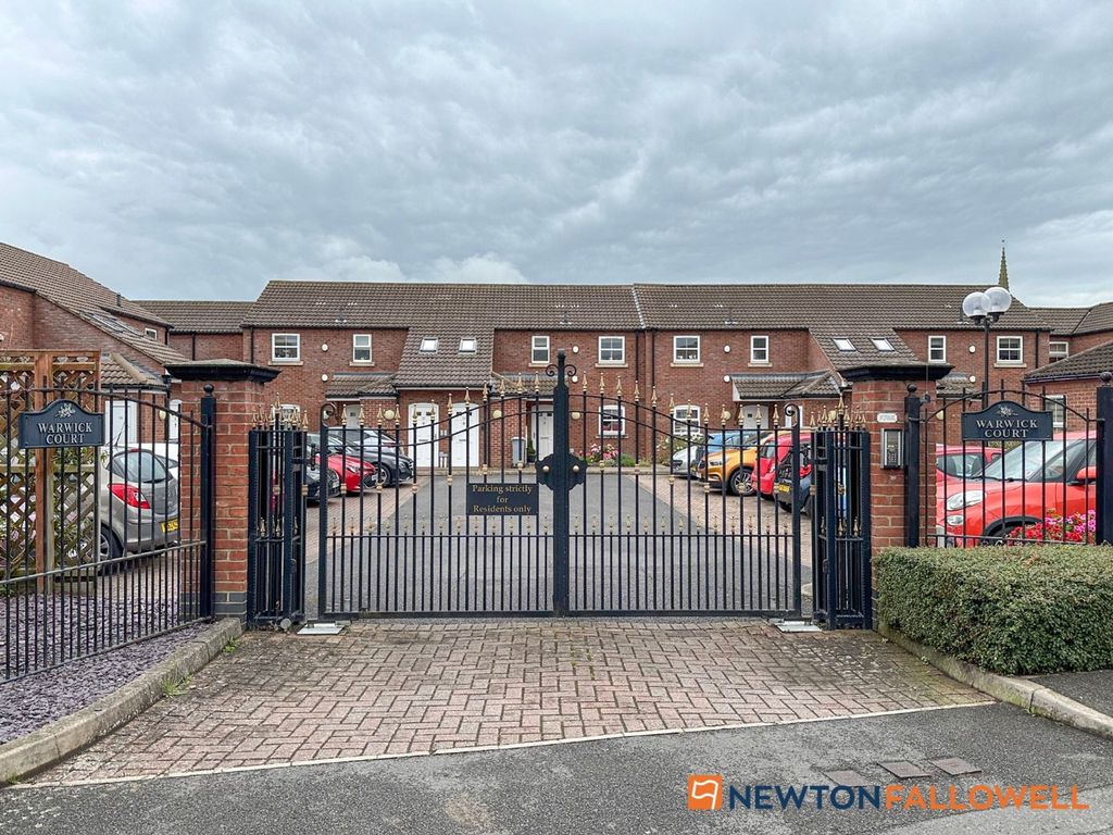 Property photo 2 of 13 Gated Parking