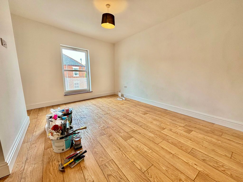 Property photo 2 of 8 Image