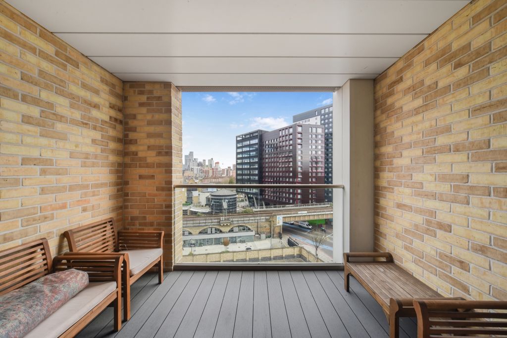 Property photo 3 of 19 Dsc_1358_High