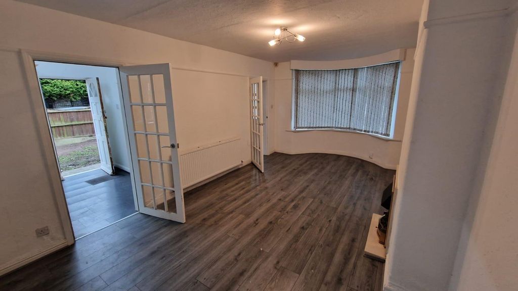 Property photo 3 of 13 Whatsapp Image 2024-10-16 At 11.23.25 (9).Jpeg